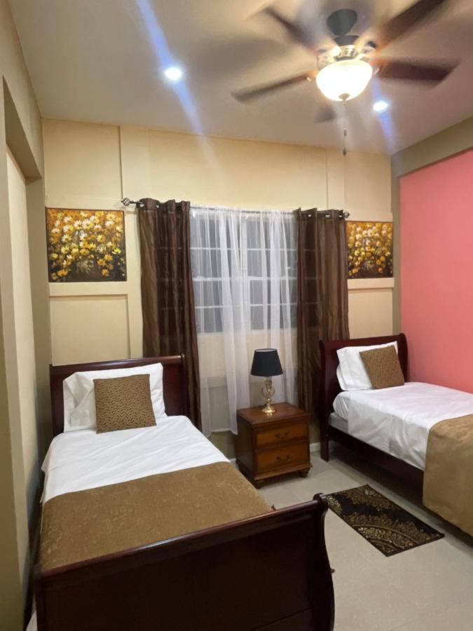 The Colosseum Hotel Basseterre Eksteriør billede